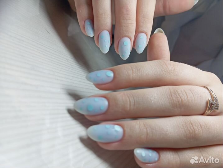 Маникюр и педикюр