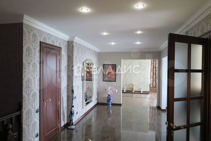 4-к. квартира, 320 м², 7/8 эт.