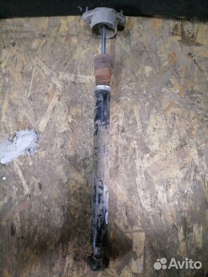 Амортизатор задний левый Mercedes-Benz C-Class