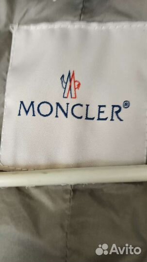 Куртка легкая,Moncler,44 размер
