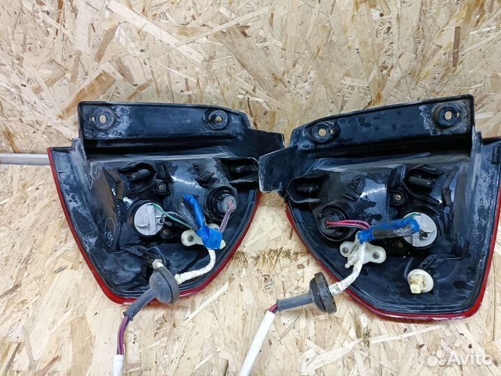 Задние фонари Nissan AD Y11 QG18 2002