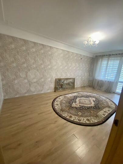 2-к. квартира, 56 м², 5/5 эт.