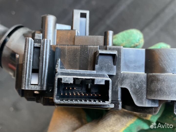 Подрулевой переключатель Toyota Camry 50