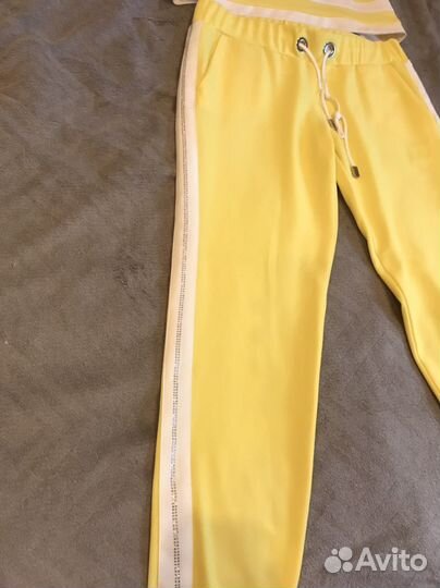 Одежда для девушки размер 42-44