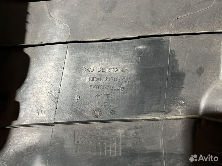 Обшивка центральной стойки левая audi a4 b8