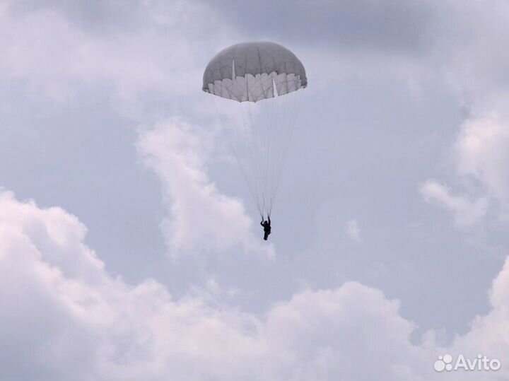 Прыжок с парашютом