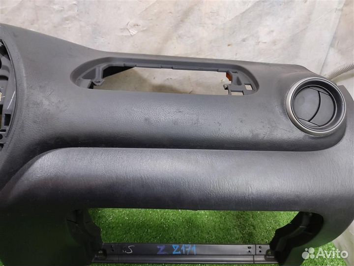 Торпедо Toyota RAV4 A2 2005