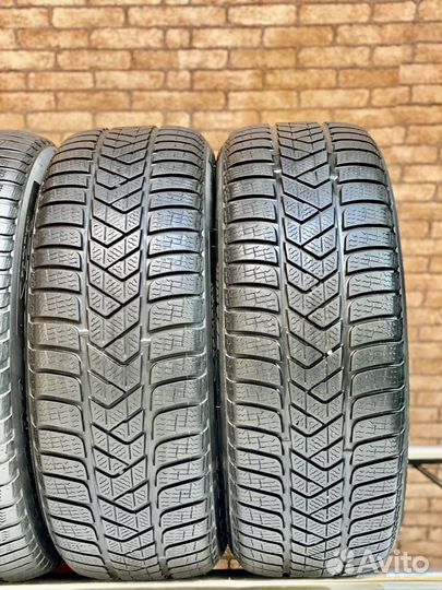 Pirelli Winter Sottozero 3 225/50 R18 88H