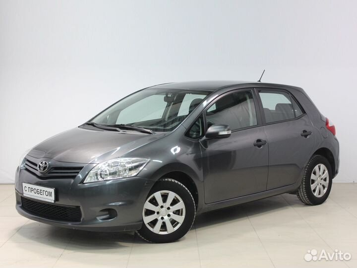 Toyota auris 2011. Тойота аурис 2011. Тойота аурис 2011 года. Коробка автомат аурис 2008. Тойота аурис 2011 фото.