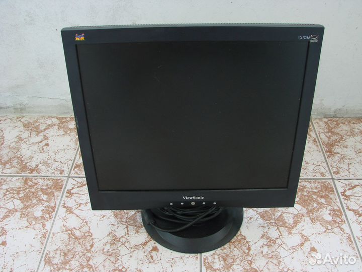 Жк-мониторы 17'' 5:4 ViewSonic, Samsung и Aquarius