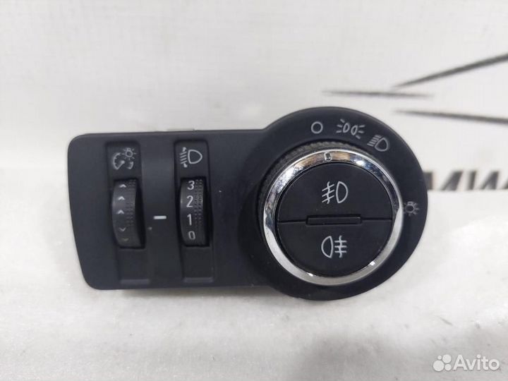 Переключатель света фар Chevrolet Aveo T300 2012
