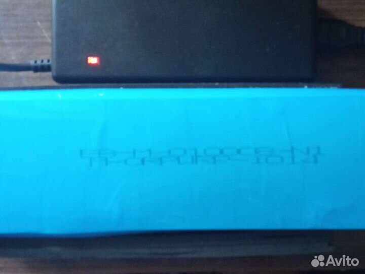 Аккумуляторная батарея с зарядкой