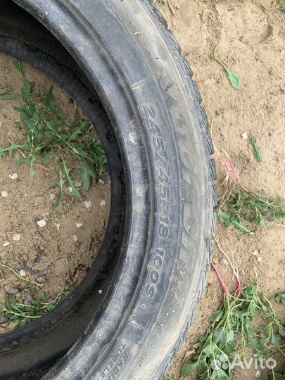 Goform W696 245/45 R18