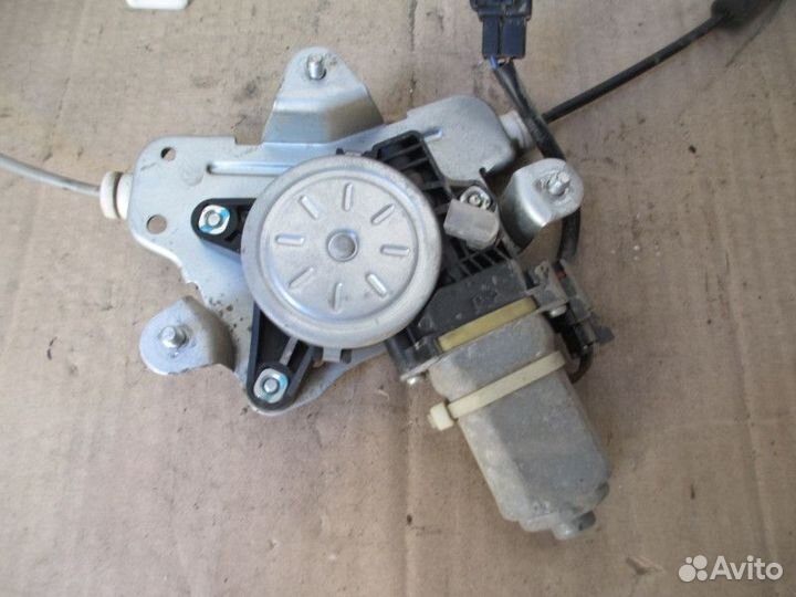 Стеклоподъемник электр. задний левый Opel Antara 2