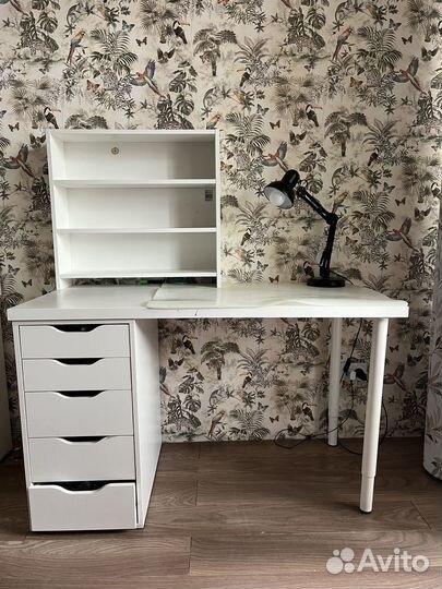 Письменный стол IKEA