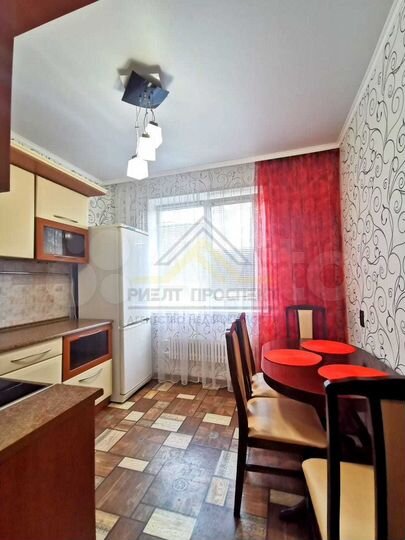 2-к. квартира, 54 м², 3/10 эт.