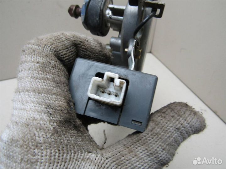 Моторчик стеклоочистителя задний Toyota Carina E