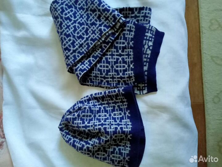 Комплект шапка и шарф