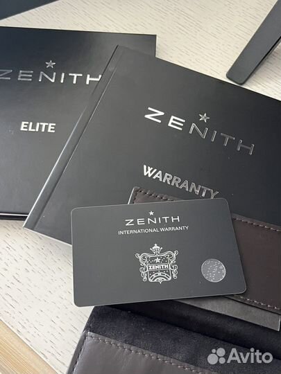 Часы Zenith Elite Captain Moonphase