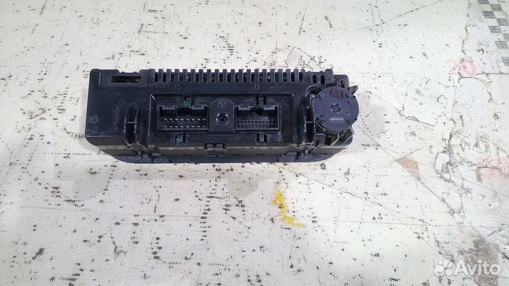 Блок управления климатом VW Polo