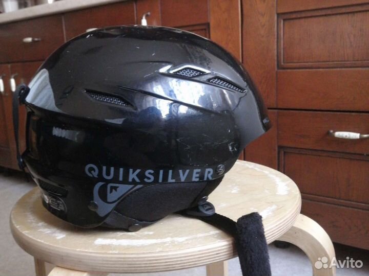 Шлем горнолыжный