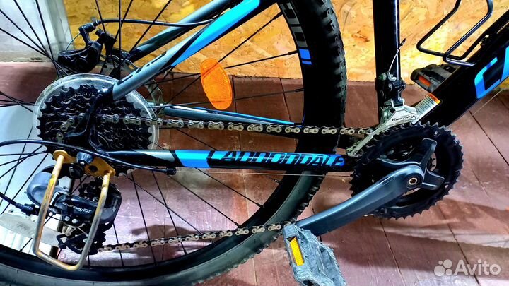 Велосипед горный Cannondale Catalyst 27.5