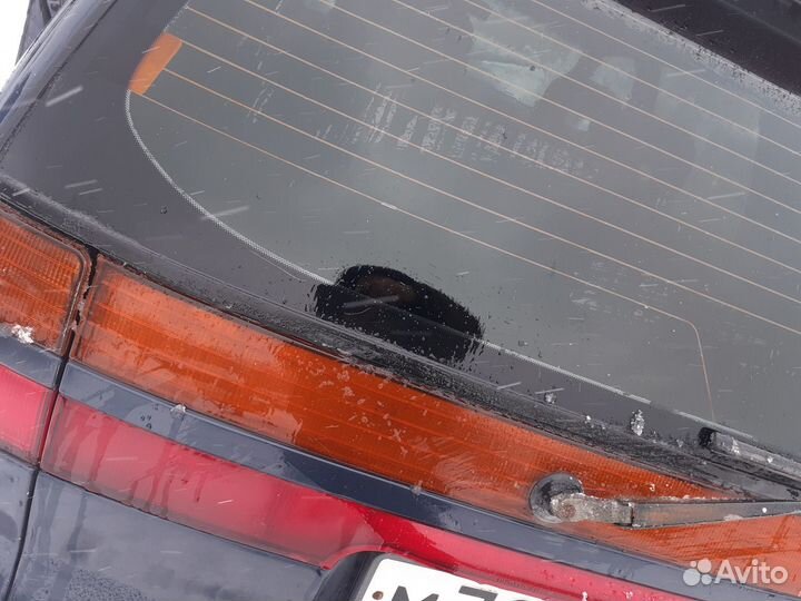 Задние фонари Mitsubishi Space Wagon