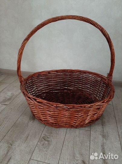 Корзина плетеная большая