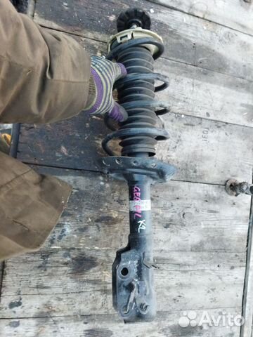 Стойка передняя левая Honda Fit GE6