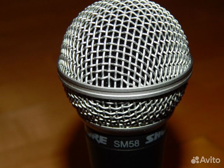 Микрофон Shure SM58S