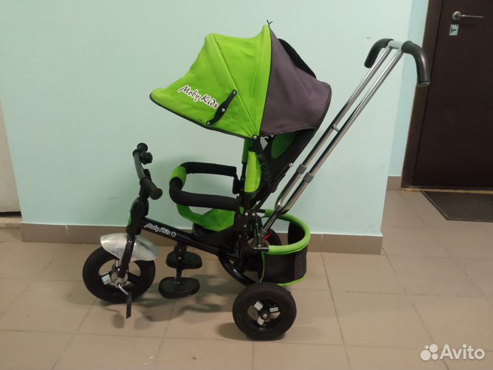 Трехколесный детский велосипед коляска