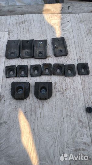 Упор крышки багажника Audi 100c4 a6c4 4A5827347