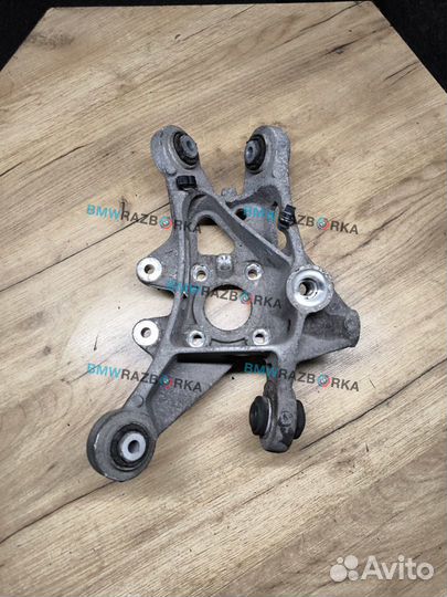 Кулак задний правый BMW i8 I12 2015 6858234