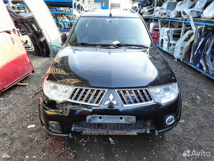 Mitsubishi Pajero/Montero Sport 2011 на запчасти
