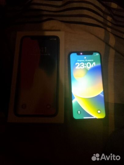 iPhone X, 64 ГБ
