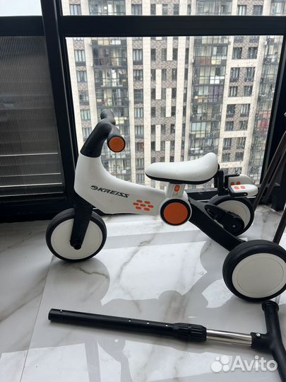 Трехколесный велосипед с родительской ручкой