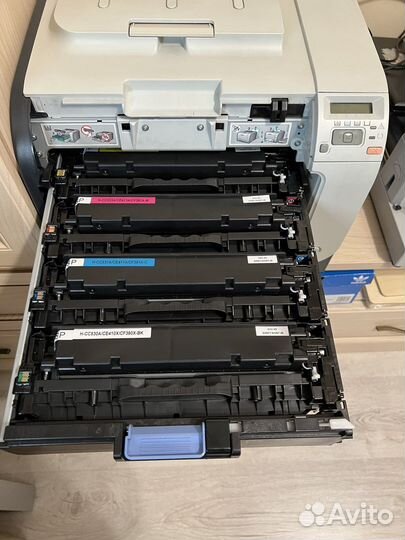 Цветной лазерный принтер Hp Color CP 2025 dn