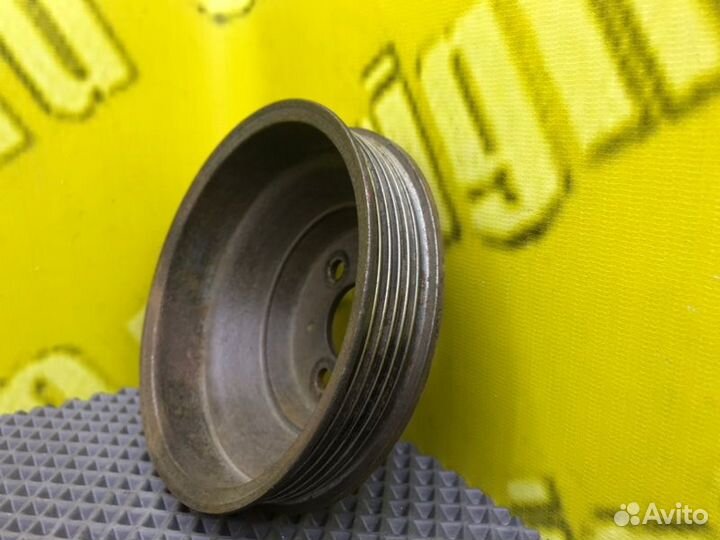 Шкив насоса гур Mercedes-Benz S-Class W126 M116