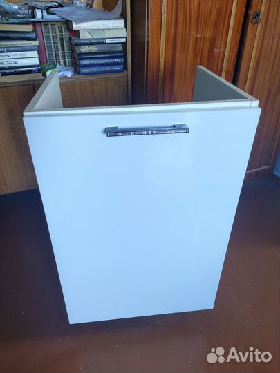 Шкафчик кухонный под раковину