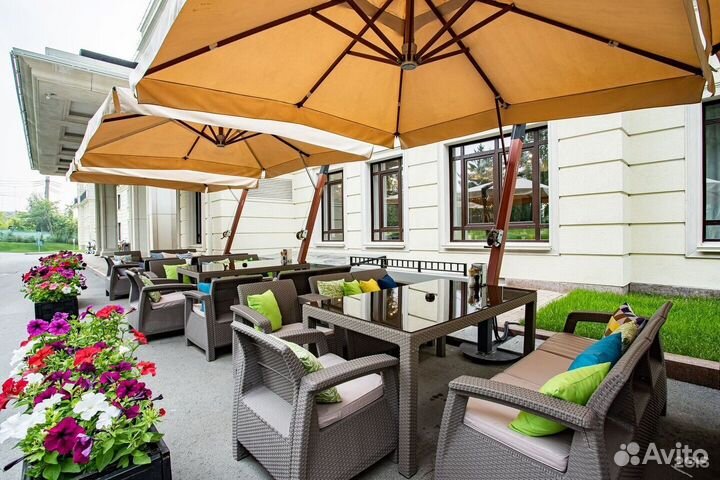 Усиленный уличный зонт для кафе