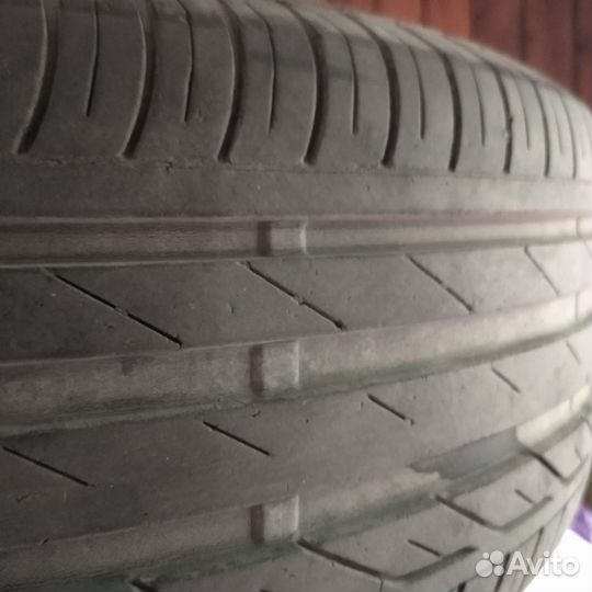 Bridgestone Turanza T002 215/60 R16