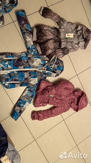 Куртка новые весна на 122-140 см