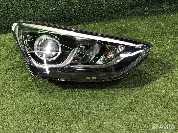 Фара правая Hyundai Santa Fe