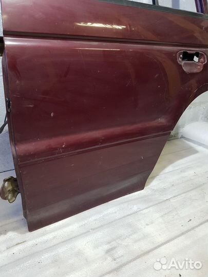 Дверь задняя правая Mitsubishi pajero 2