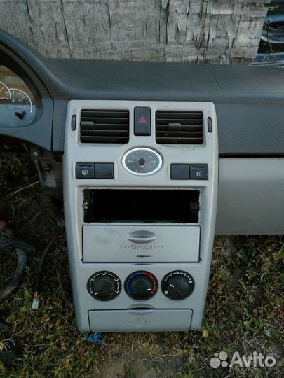 Торпеда (панель приборов) Лада Приора 1 комплект
