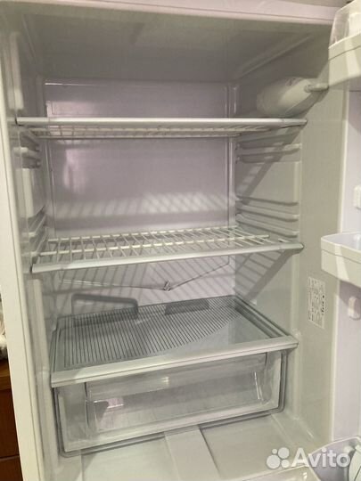 Холодильник indesit