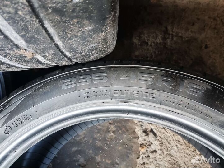 Nokian Tyres Hakka Black 2 235/45 R18