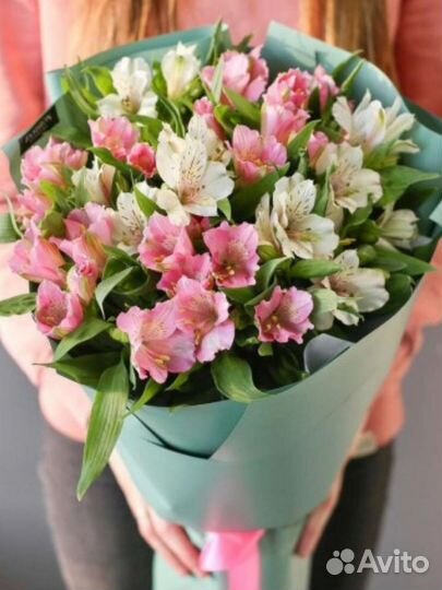 Букты из Альстромерия