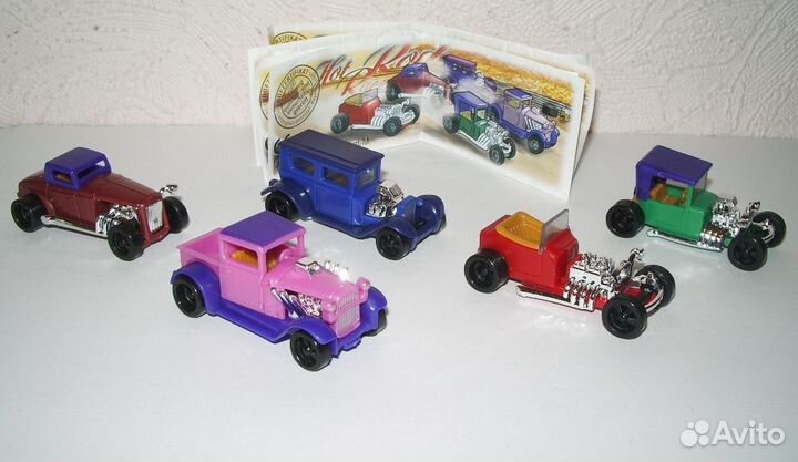Машинки и поезда игрушки из Киндер-Сюрприз наборы