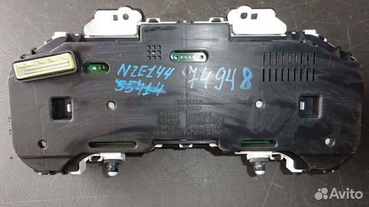 Щиток приборов Toyota Corolla Fielder NZE141